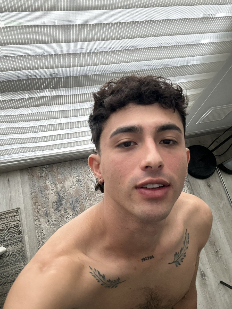 briboy_20's tweet photo. Buenas tardes 😋
#face #boys #body #bisexual https://t.co/LrxusTGqpw