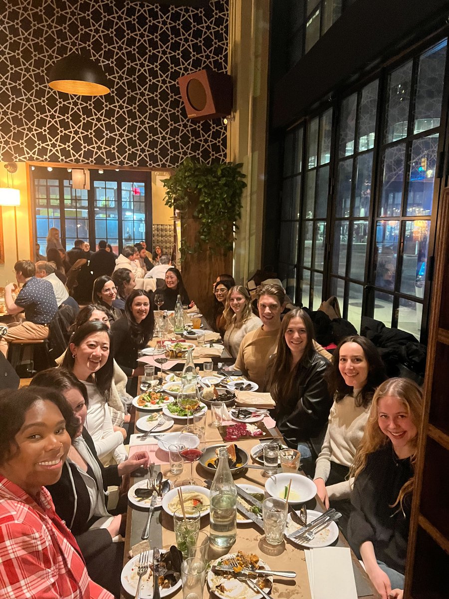 samfelg's tweet photo. Last night's Marketers Uncensored Dinner Series Kickoff was EPIC!!! awesome food + amazing marketers = incredible night!! 

@robinreplies was a fab head of the table too! https://t.co/z0gGmqrile