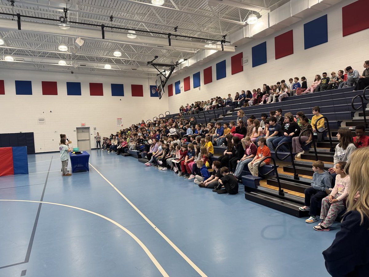 Dr_HenryWebb's tweet photo. Great to see the “Bruin Pride Assembly” today. Always excited to see student success celebrated and kids having fun at school!  Thank you to our Bruin TEAM for inspiring our kids! https://t.co/FLUkTUV1Wi