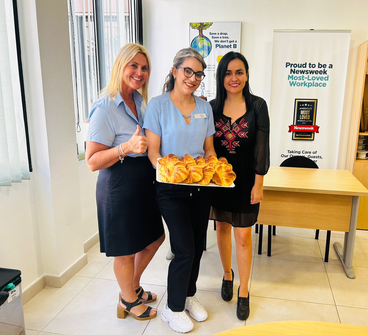Emma Wood (@emmajaynewoodie) on Twitter photo Happy faces, when a wonderful member offers to buy all the staff croissants to enjoy together!!! The BEST croissants you will ever taste!!! đ„ <a href="/Minerva_VT/">Minerva VelĂĄzquez</a> <a href="/GomezLeyan67987/">Leyanis Gomez</a> <a href="/giaco87giaco/">giacomo maggi</a> <a href="/ClaudiaGMorell/">Claudia GarcĂa</a> <a href="/Marga_MartinH/">Margarita Martin</a> <a href="/raquelgarciaote/">Raquel GarcĂaqie</a> <a href="/Jesusluis1975/">JesĂșs Manuel</a> <a href="/RuthMcgowan_/">Ruth Mcgowan</a> Thank you đđ«¶ Happy faces, when a wonderful member offers to buy all the staff croissants to enjoy together!!! The BEST croissants you will ever taste!!! đ„ <a href="/Minerva_VT/">Minerva VelĂĄzquez</a> <a href="/GomezLeyan67987/">Leyanis Gomez</a> <a href="/giaco87giaco/">giacomo maggi</a> <a href="/ClaudiaGMorell/">Claudia GarcĂa</a> <a href="/Marga_MartinH/">Margarita Martin</a> <a href="/raquelgarciaote/">Raquel GarcĂaqie</a> <a href="/Jesusluis1975/">JesĂșs Manuel</a> <a href="/RuthMcgowan_/">Ruth Mcgowan</a> Thank you đđ«¶