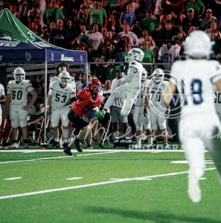 I’m an unsigned senior still looking for somewhere to play football.