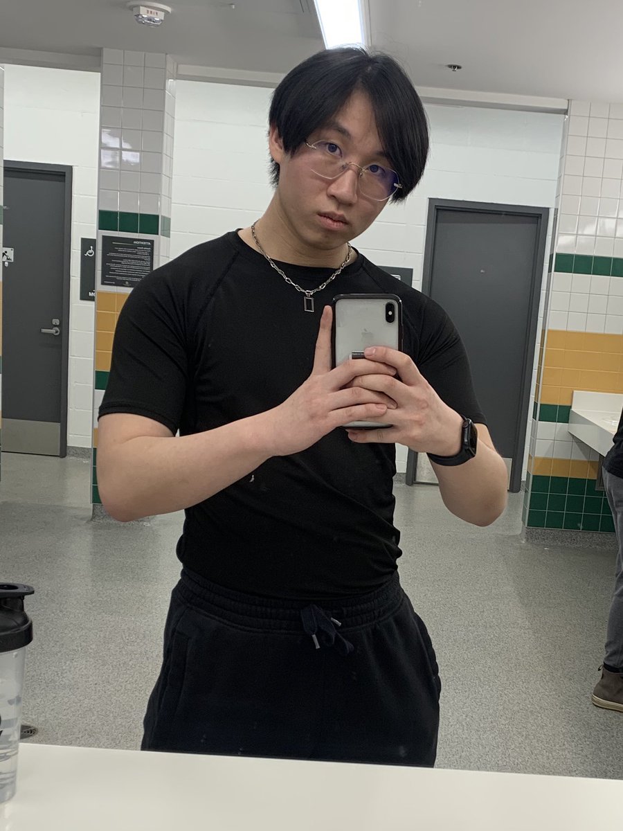 Chest day and I have that shit ON