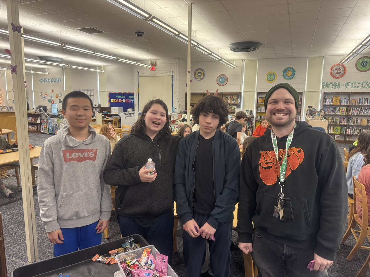 More trivia fun at gifted lunch bunches today - lots of smiles and laughter. <a href="/IMSEagles/">Independence Eagles</a>