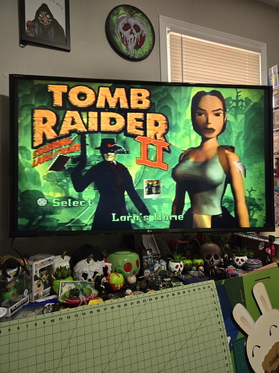 DaisukeHiwatari's tweet photo. Live now over on https://t.co/3dJFqlscRb with some tomb raider 2 for ps1! Never played it before so let's see how bad i do!
#tombraider2 #oghardwear #ps1 https://t.co/zGAc4XMjLD