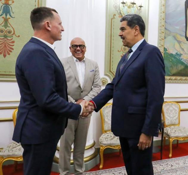 Eugenio G. Martínez tweet media
