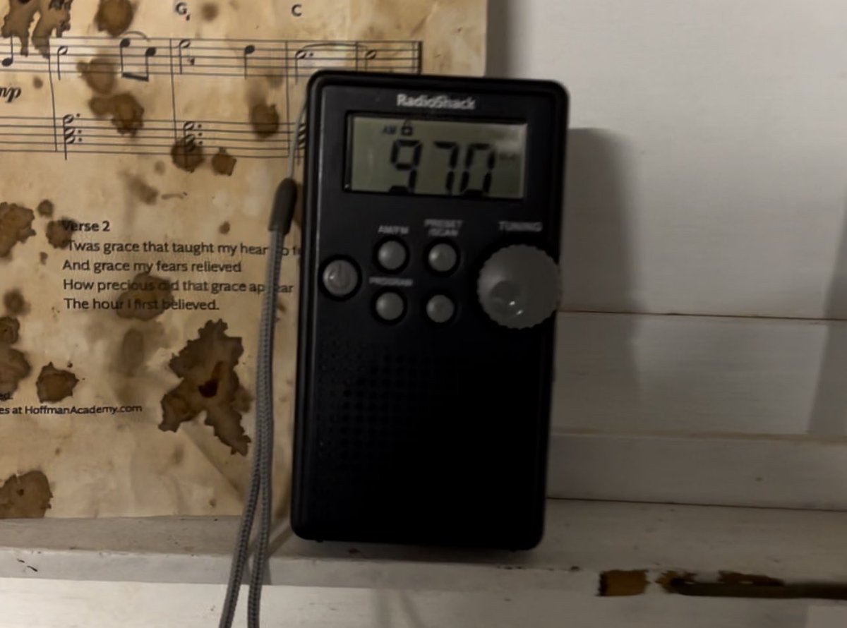 jonathanboakes's tweet photo. 👻 Enjoying a haunting time at a Kilminorth tonight. Ghost gadgets at the ready, cctv running, and we’ve had some taps, bangs and creaks already heard in the upper rooms of the old farmhouse. Owls are hooting like crazy and there’s a chill in the air. Wish us luck! 👻 #ghosts https://t.co/lzFLQWqcuh