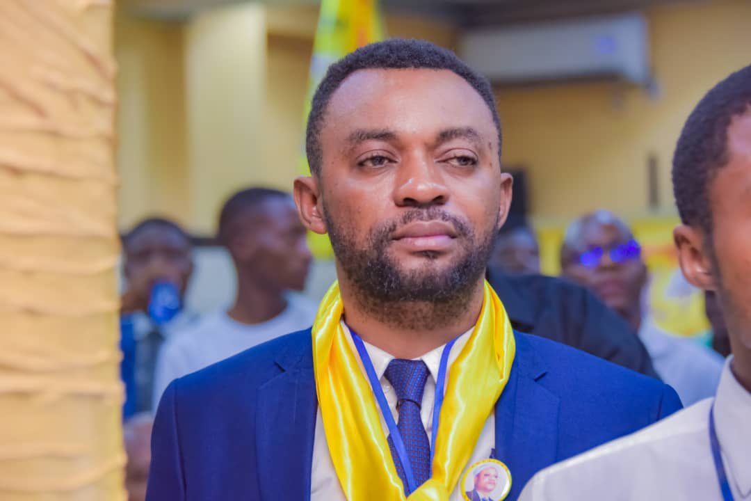mulumbaj223's tweet photo. 🚨🚨https://t.co/e34xLQmb87: Mr #Ndjali #bokole #Mike est nommé provisoirement  comme Président Fédéral de l’Alliance pour le changement fédération de LUKUNGA 2. 
@JOpposants @NgoyMuabila @AdesemaP @kamba82 @KadafiSerge https://t.co/3r94lDzGCY