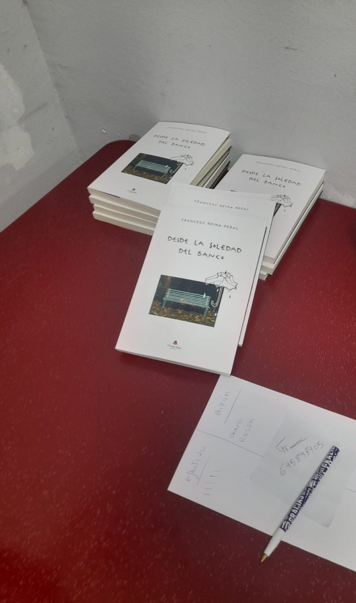 Més enllà que sóc més de despatx, l'ocasió meritava fer una visita als amics de l'AVV Juan Valera, per la presentació del llibre "Desde la Soledad del Banco", de Francesc Reina. 

Un gust escoltar sobre l'estat de la qüestió del sensellarisme sense biaixos polítics.

#Badalona