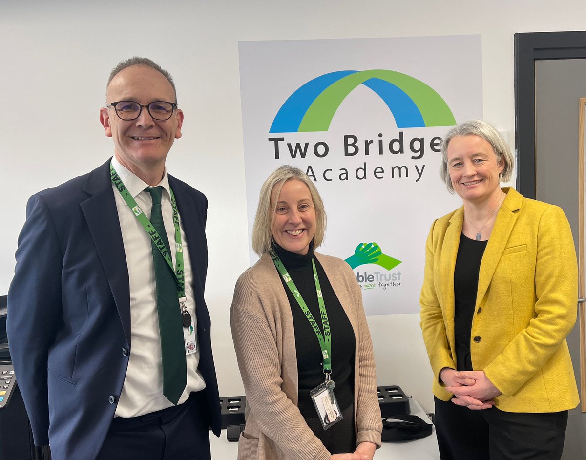 I visited Two Bridges Academy in Alveston today.  The school welcomes pupils between the ages of 2-19 with  learning difficulties. The school opened in September. 
Thank you to Headteacher Carrie Osmond and Andrew Buckton, CEO of Enable Trust for their welcome.