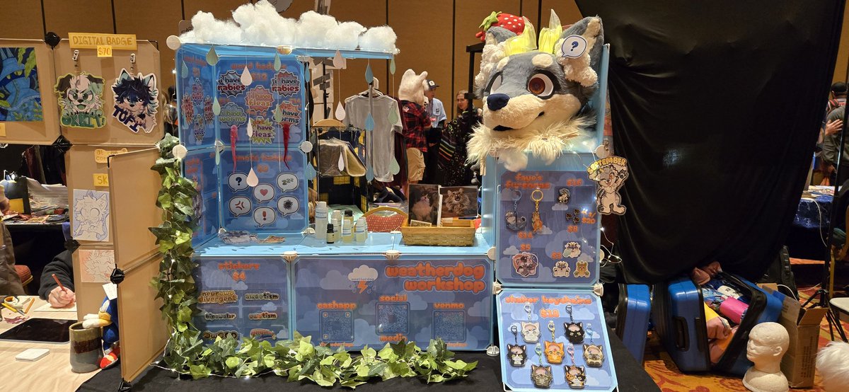 I HAVENT POSTED IN AWHILE BUT HI IM VENDING AT #ANTHROEXPO !!!