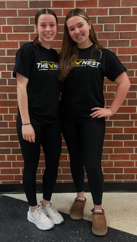 gbodensteiner's tweet photo. Thank you @GoHawkBoosters for sponsoring t-shirts for The Nest again this year.  We picked up 125 new members who have committed to bringing the energy to games in a positive way!  Students and parents, wear black or your nest shirts tonight! @wsrgbb at 6:00 and @wsrhoops at 7:30 https://t.co/7Jz2feoa2t