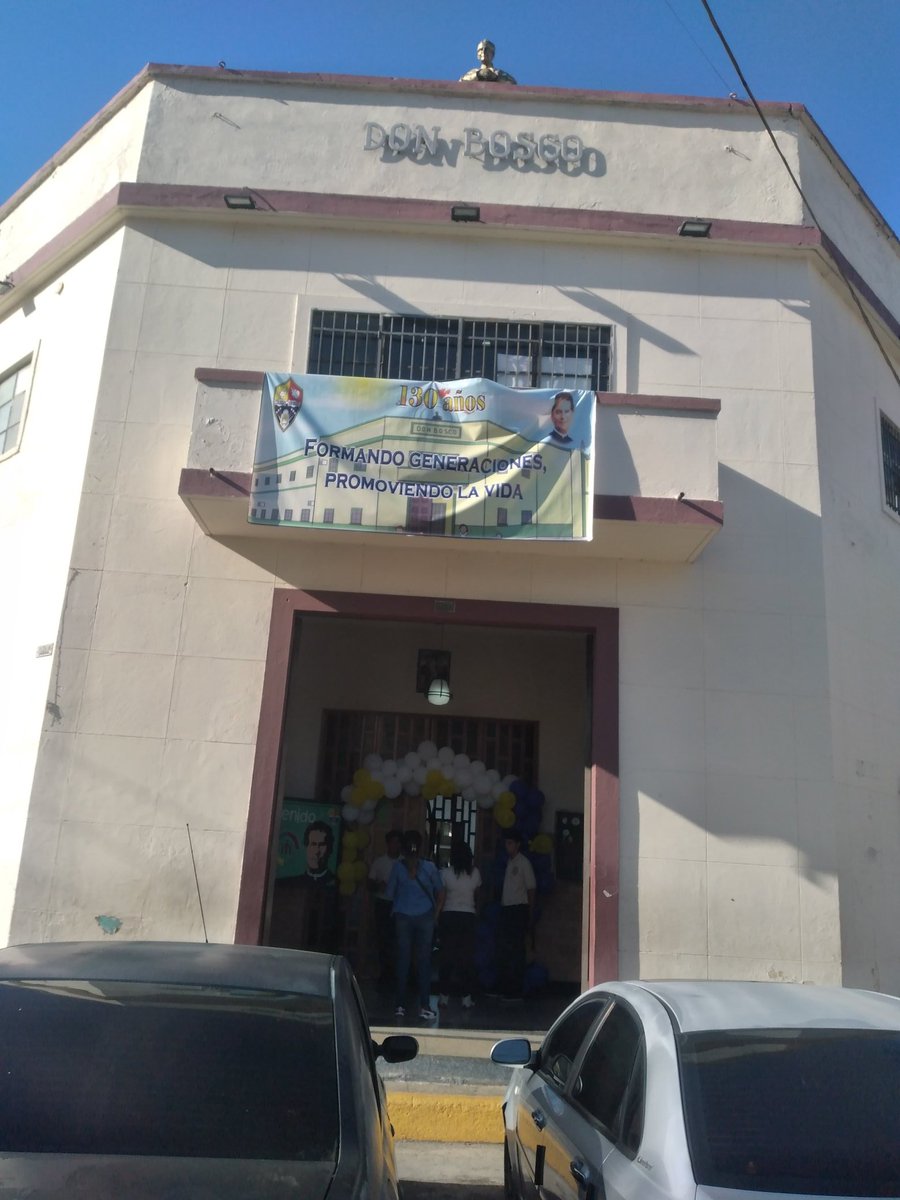 Tras 130 años los salesianos continúan siendo referente en educación y formación en valores en Venezuela. Su historia es un testimonio de dedicación, fe y entrega a una causa noble: La juventud. Hoy conmemoramos la fecha de fallecimiento de San Juan Bosco. #Salesianos #DonBosco