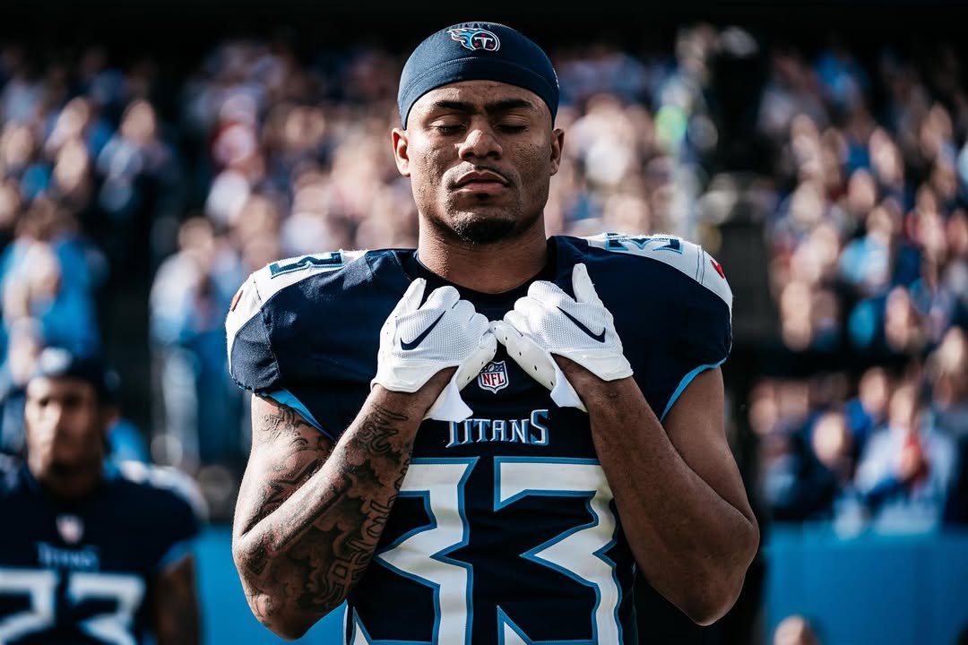 JamesLarsenPFN's tweet photo. BREAKING: The Memphis Showboats are signing DB Eric Garror, per source.

@ericgarror5 played his college ball at Louisiana, totaling 129 tackles, 35 PBU's, &amp; 9 INT's. Spent time with the #Titans, with 22 tackles in the '23 season.

Excellent pickup for the @USFLShowboats. #UFL https://t.co/2Ed4grVhrm