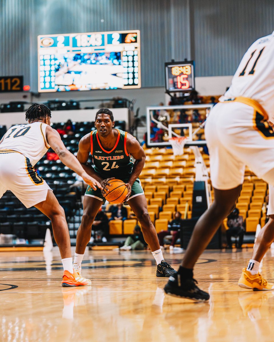 Here are some photos I captured from FAMU Vs. Grambling State! 🐍

#FAMU #photographer