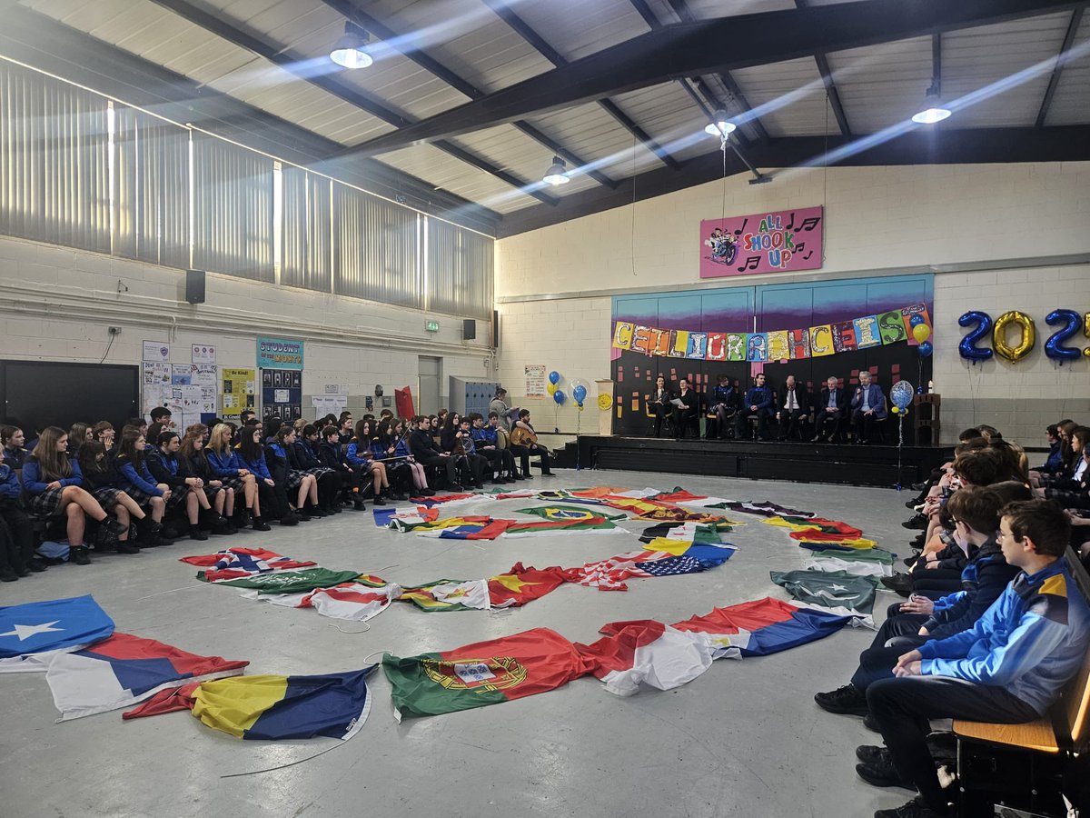 Coláiste Íosagáin tweet media