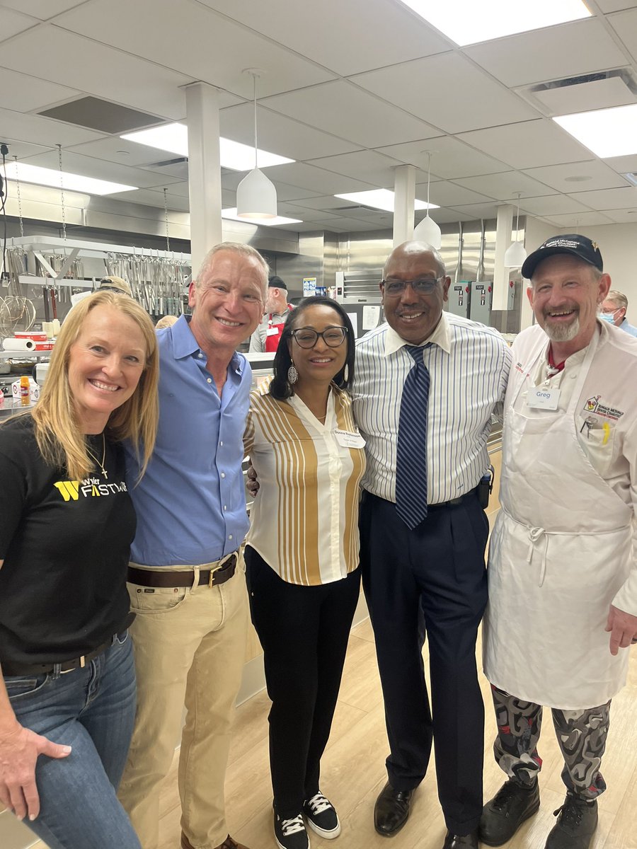 Jeff Wyler tweet media