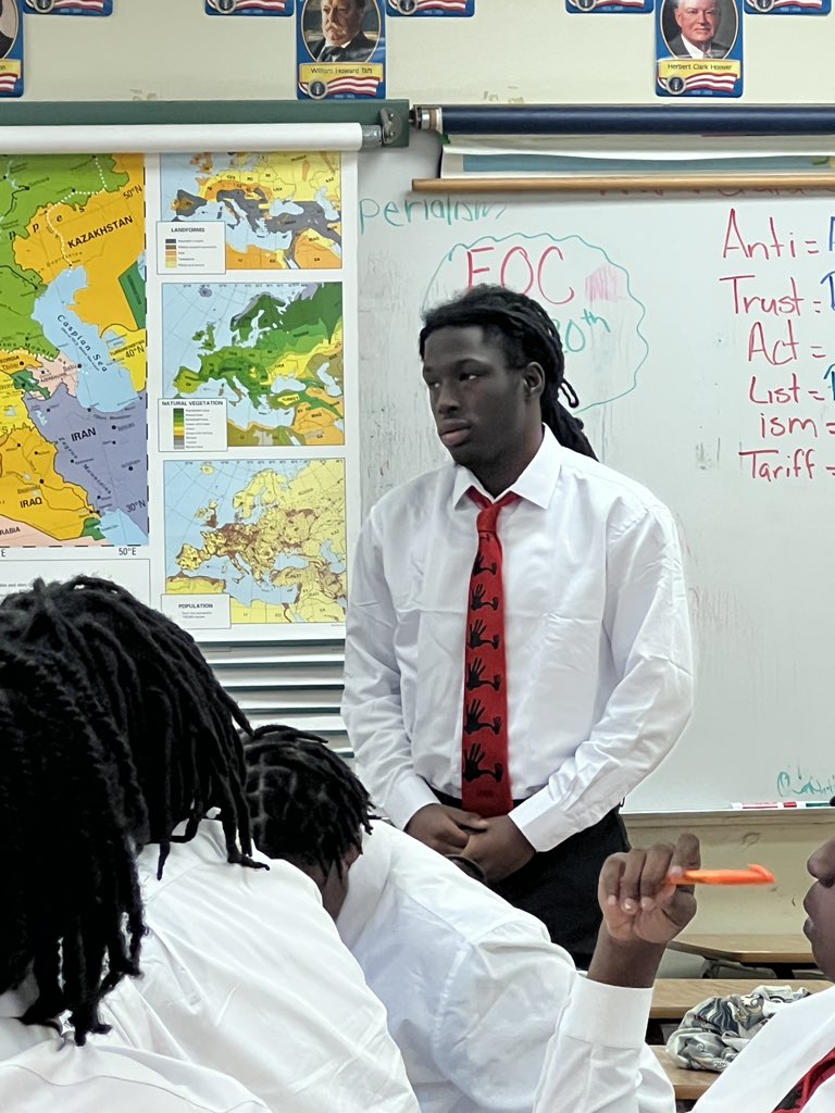 Antonio Burgess,Ed.S (@aburgessedu) on Twitter photo Thank you <a href="/BankofAmerica/">Bank of America</a> for partnering with <a href="/5000RoleBCPS/">5000RoleModelsBCPS</a> to provide #FinancialLiteracy to our 5000 Role Models at Miramar High School. My goal is to expose all 5000 Role Model High Schools to financial literacy. <a href="/winfredjporter/">Principal Porter</a> <a href="/BCPS_South/">BCPS South Regional Office</a> Thank you <a href="/BankofAmerica/">Bank of America</a> for partnering with <a href="/5000RoleBCPS/">5000RoleModelsBCPS</a> to provide #FinancialLiteracy to our 5000 Role Models at Miramar High School. My goal is to expose all 5000 Role Model High Schools to financial literacy. <a href="/winfredjporter/">Principal Porter</a> <a href="/BCPS_South/">BCPS South Regional Office</a>