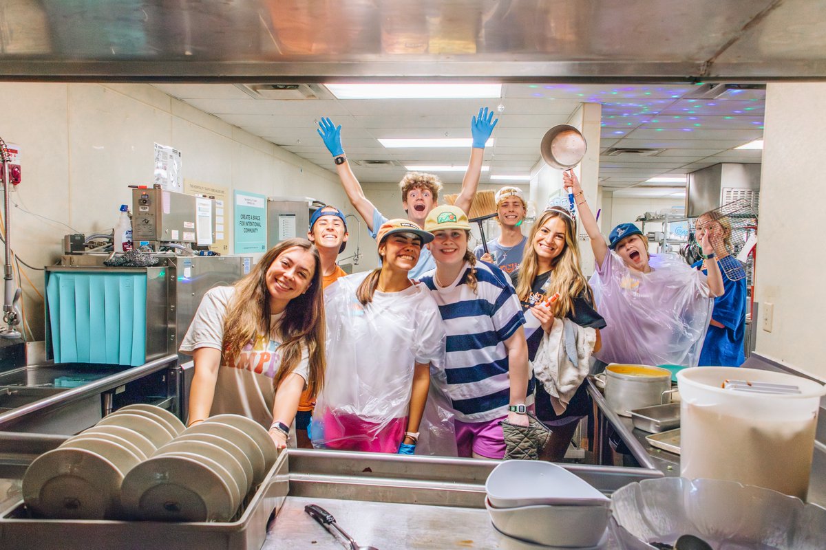 PineCoveCamps's tweet image. EVERY day is &quot;Have Fun at Work Day&quot; when you work at Pine Cove! 😄  #NationalHaveFunatWorkDay