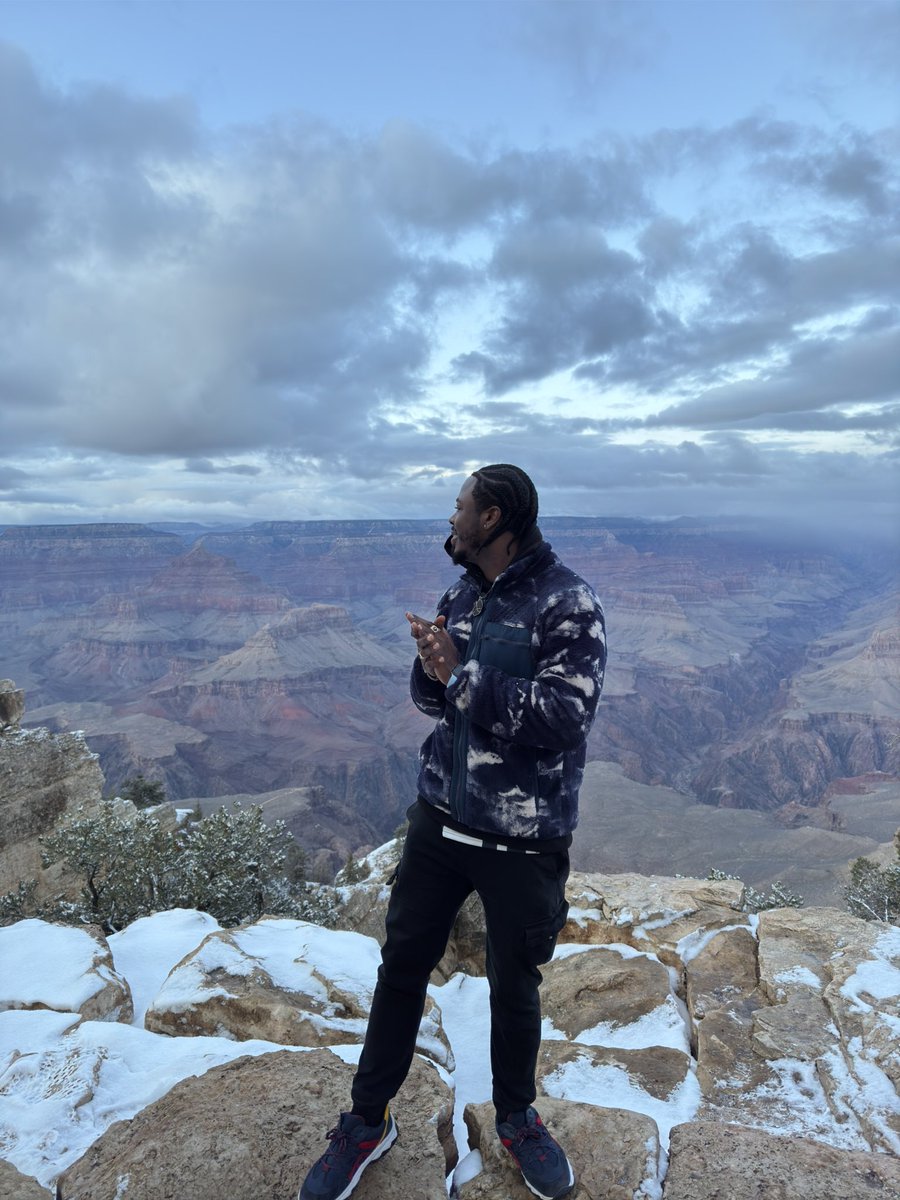 Bwill_2LIVE's tweet photo. Views from the Grand Canyon. https://t.co/uN0khSCstr