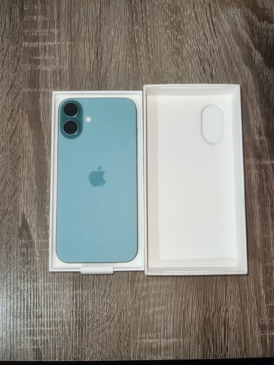 kylechin17's tweet photo. iPhone 16 plus  
Color: Ultramarine 
Storage: 128gb  
Battery Health: 100%
Condition: Brand new 
Price: 180,000 price is negotiable 

🚚 Islandwide Delivery Available https://t.co/tJoIpOwRg7
