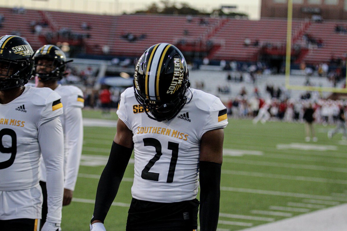 garyonhobbs (@garyonhobbs4) on Twitter photo Blessed to receive an offer from SOUTHERN MISSISSIPPI <a href="/Coach_B_DEAD/">Brandon Deaderick</a> <a href="/SWiltfong_/">Steve Wiltfong</a> <a href="/TomLoy247/">Tom Loy</a>
<a href="/AllenTrieu/">Allen Trieu</a> <a href="/Aspirationsgym/">C.Vaughn@Aspirations</a> <a href="/On3sports/">On3</a>
<a href="/RivalsFriedman/">Adam Friedman</a> @RivalsWoody
<a href="/RivalsFriedman/">Adam Friedman</a> @On3Recruits Blessed to receive an offer from SOUTHERN MISSISSIPPI <a href="/Coach_B_DEAD/">Brandon Deaderick</a> <a href="/SWiltfong_/">Steve Wiltfong</a> <a href="/TomLoy247/">Tom Loy</a>
<a href="/AllenTrieu/">Allen Trieu</a> <a href="/Aspirationsgym/">C.Vaughn@Aspirations</a> <a href="/On3sports/">On3</a>
<a href="/RivalsFriedman/">Adam Friedman</a> @RivalsWoody
<a href="/RivalsFriedman/">Adam Friedman</a> @On3Recruits
