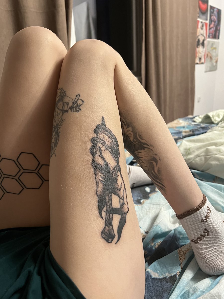 NicoleMaatt's tweet photo. New tattoo in my collection 🫡🥰 https://t.co/xZf8lIOq8V