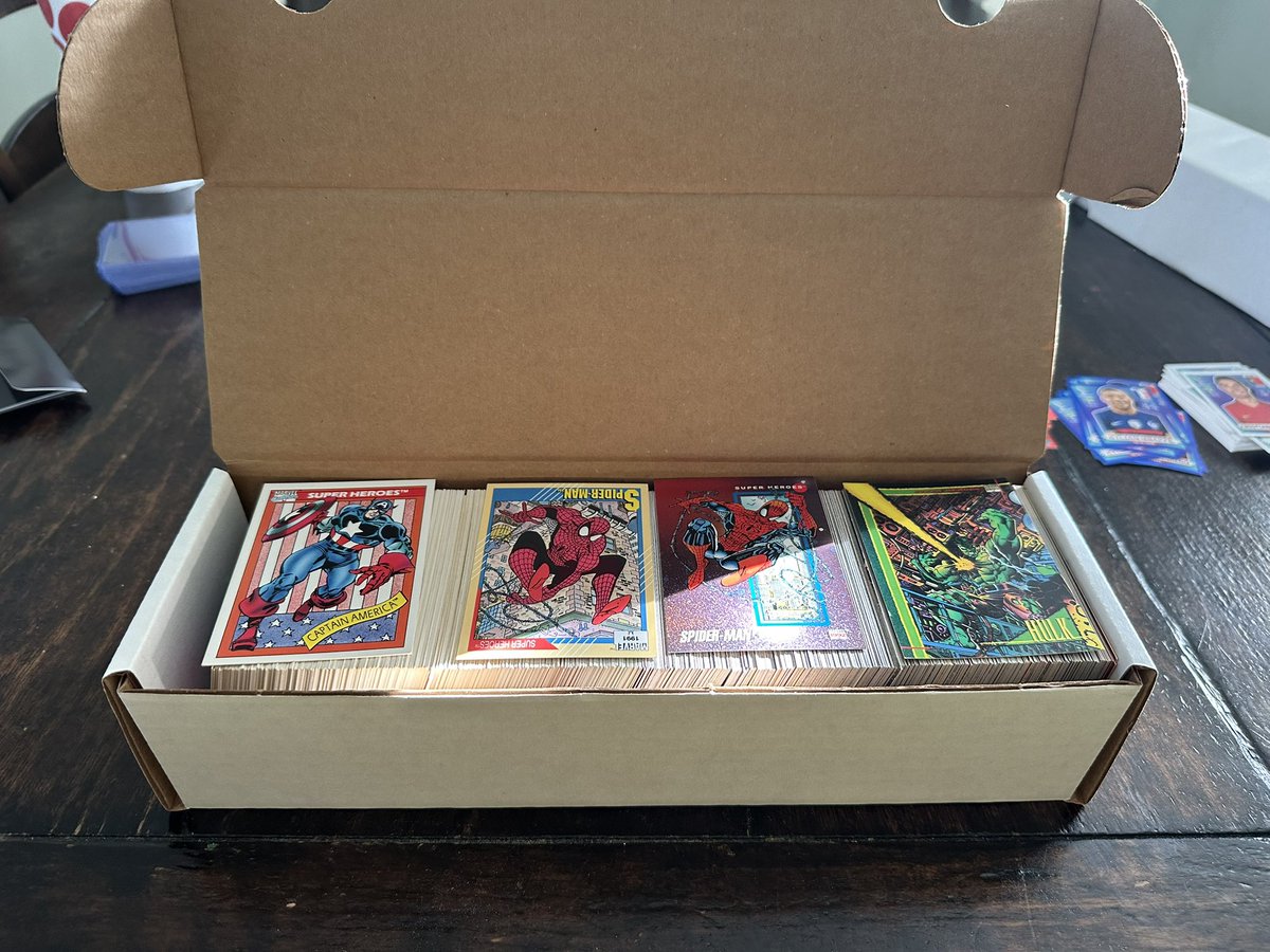 TheRealOmegaDad's tweet image. I would like to do a give away here on @x and have never done one.  Can you help a brother out @CardPurchaser ?  Like, repost and follow to enter?  How do I randomly pick a winner?  Anyways this is the complete base set of the marvel universe series I-IV 1990-1993.  Very cool…