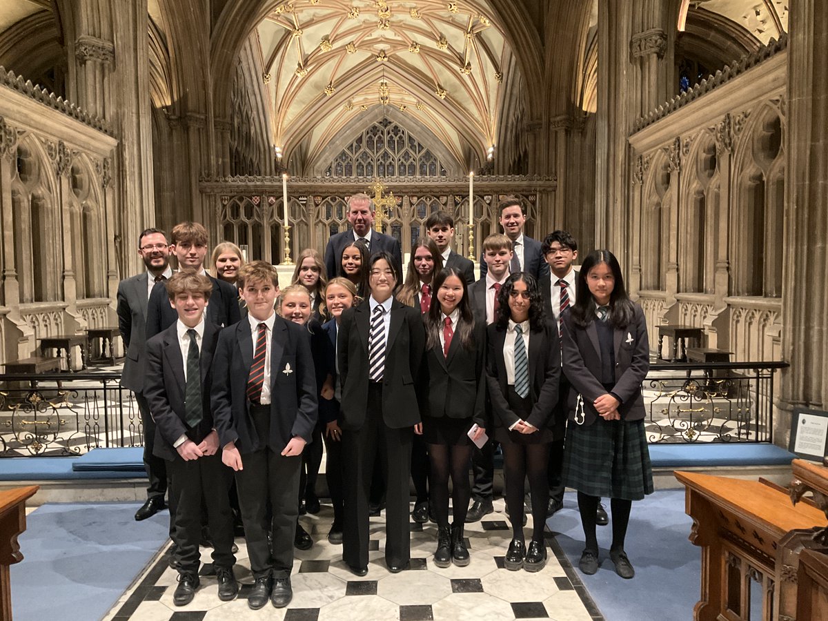A refreshing excursion to the Gothic splendour of St Mary Redcliffe Church on the Bristol harbourside yesterday to sing Evensong - followed by pizza and ice cream #swoon Well done to the 2 pupil organists accompanying also!