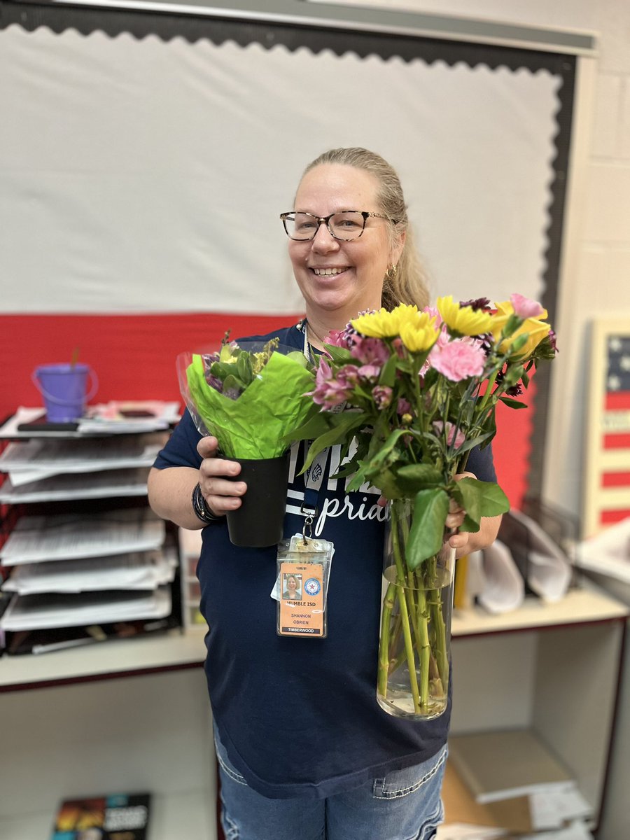 Angela McDaniel (@ammcdaniel) on Twitter photo 🎉 🎉Huge congratulations to Ms.O’Brien for being named Timberwood Middle School’s Teacher of the Year! 🎉 Your dedication, passion, and hard work inspire us all. TMS is lucky to have such an incredible educator! 🏆🍎<a href="/HumbleISD_TMS/">Timberwood Middle</a> <a href="/humble_SocSt/">Humble ISD Social Studies</a> <a href="/Sobrien2020/">Shannon obrien</a> 🎉 🎉Huge congratulations to Ms.O’Brien for being named Timberwood Middle School’s Teacher of the Year! 🎉 Your dedication, passion, and hard work inspire us all. TMS is lucky to have such an incredible educator! 🏆🍎<a href="/HumbleISD_TMS/">Timberwood Middle</a> <a href="/humble_SocSt/">Humble ISD Social Studies</a> <a href="/Sobrien2020/">Shannon obrien</a>