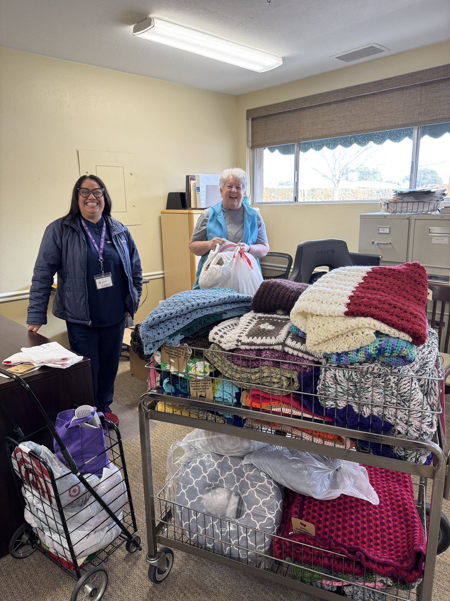 LeadingAge California (@leadingageca) on Twitter photo Wholesome Content Alert! Residents from <a href="/RowntreeGardens/">Rowntree Gardens</a> knitted blankets and scarves, and collected donations of other critical items for residents from Altadena who are evacuated due to the Eaton Fire. #nonprofitstrong #strongertogether Wholesome Content Alert! Residents from <a href="/RowntreeGardens/">Rowntree Gardens</a> knitted blankets and scarves, and collected donations of other critical items for residents from Altadena who are evacuated due to the Eaton Fire. #nonprofitstrong #strongertogether