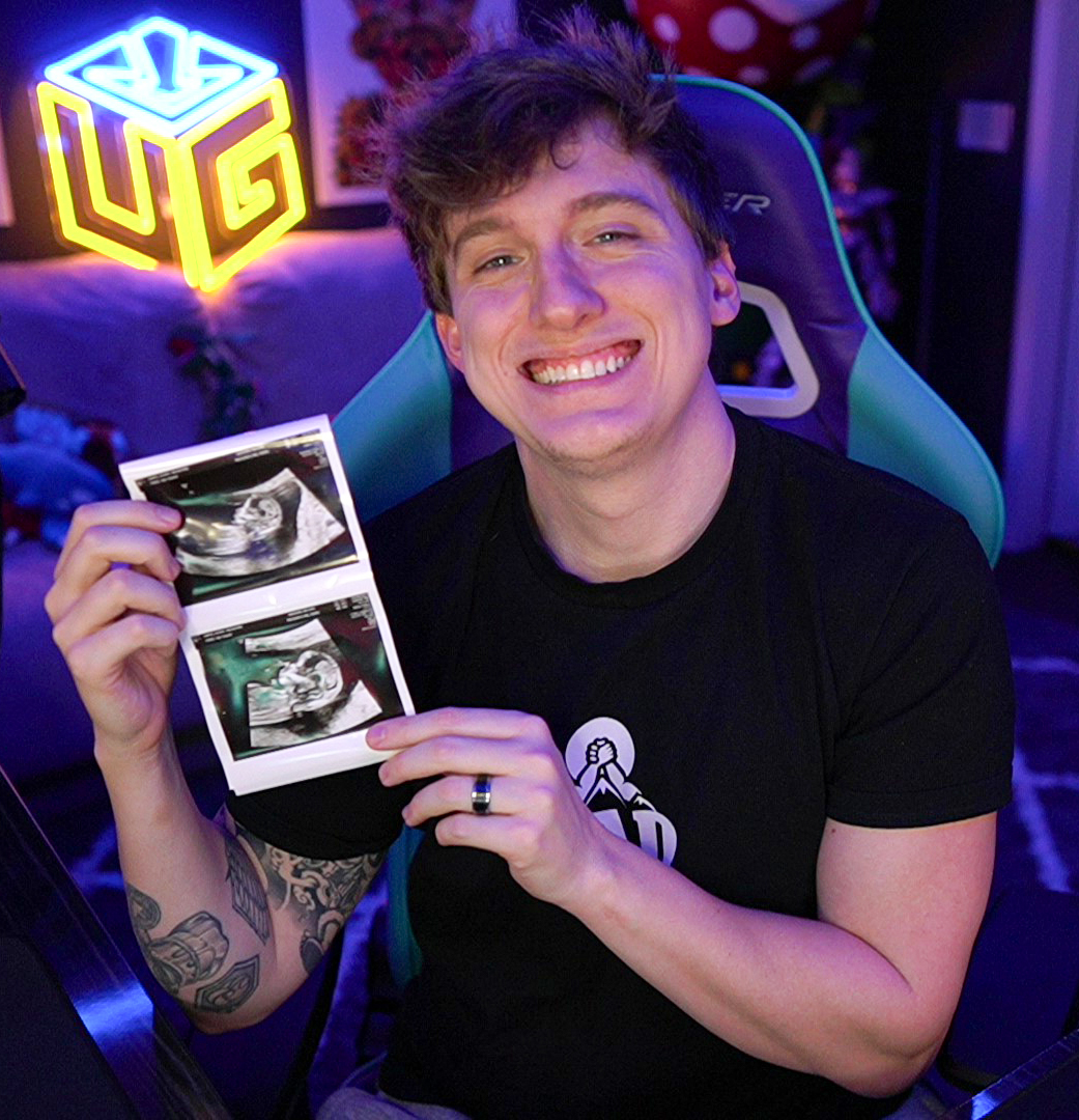 UnitedHayze's tweet image. So happy our family is growing again this summer! ♥