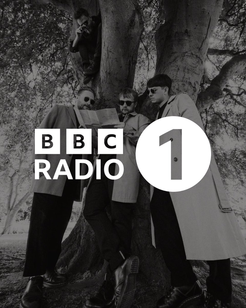 THE FEENS (@feensband) on Twitter photo Yerrrss <a href="/BBCR1/">BBC Radio 1</a> π€
On the airwaves this Sunday evening courtesy of <a href="/jjiszatt/">Jess Iszatt</a> for <a href="/bbcintroducing/">BBC Music Introducing</a> - a massive thank you to Jess for the support!
Tune in and hear one of our recent singles Under Blue Skies - listen via <a href="/BBCSounds/">BBC Sounds</a>. Yerrrss <a href="/BBCR1/">BBC Radio 1</a> π€
On the airwaves this Sunday evening courtesy of <a href="/jjiszatt/">Jess Iszatt</a> for <a href="/bbcintroducing/">BBC Music Introducing</a> - a massive thank you to Jess for the support!
Tune in and hear one of our recent singles Under Blue Skies - listen via <a href="/BBCSounds/">BBC Sounds</a>.