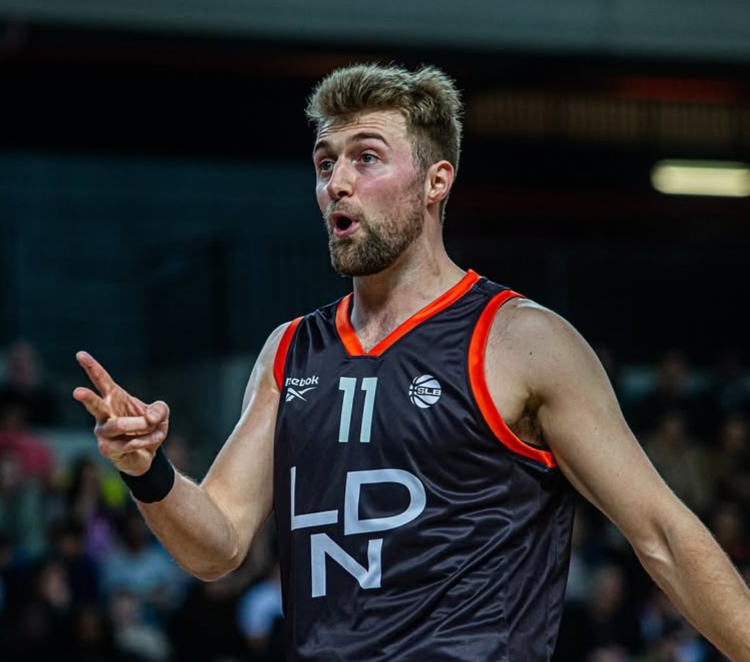 TangramSports's tweet photo. Sean Flood @SeanFlood11 provided his third consecutive double-digit performance in the @SprLeagueBballM , helping @LondonLions defeat @NewcastleEagle and maintain the top of the standings

🔢 13 pts I 5 rebs I 4 as
🆚 @NewcastleEagle ✈️
🏆 @SprLeagueBballM 🇬🇧

#TangramSports
#FollowYourDreamsWithUs