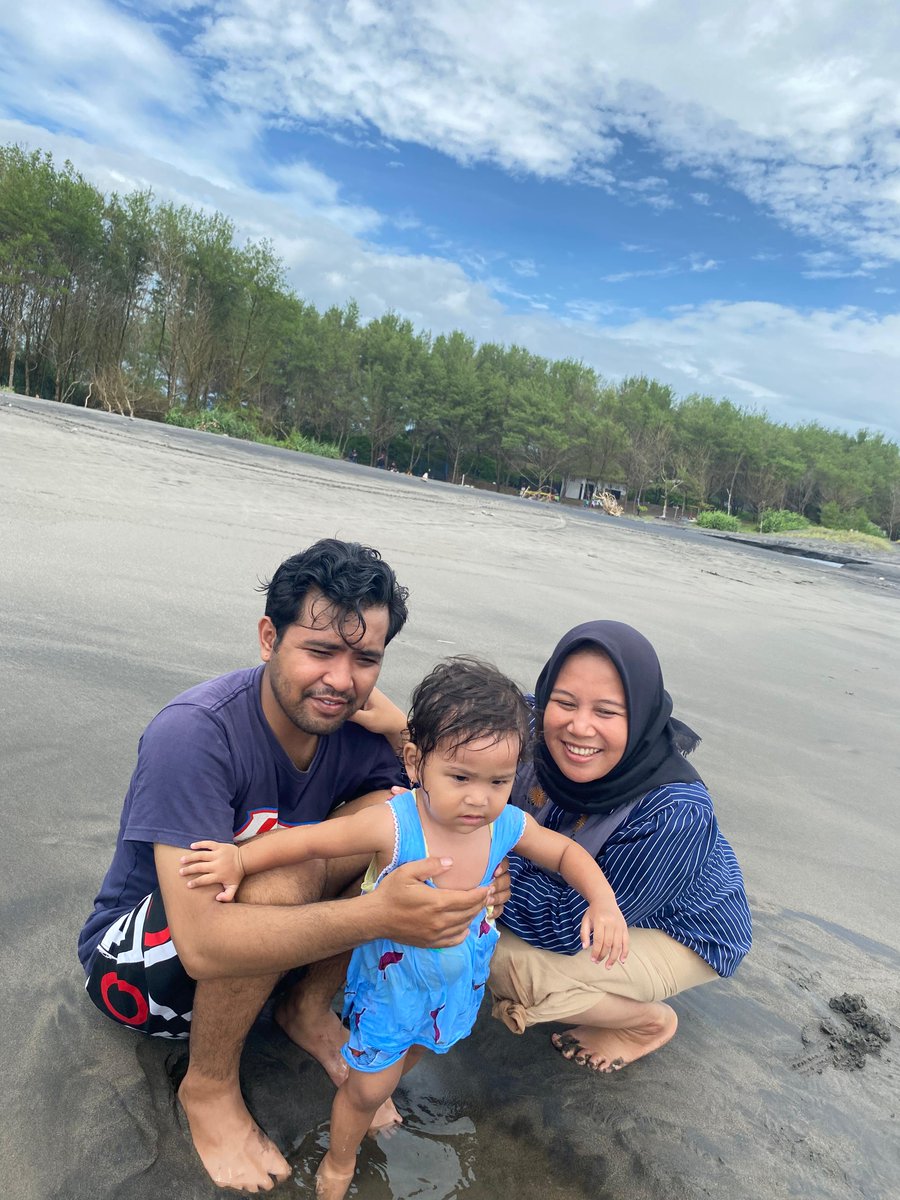 Selamat ulang tahun sayangkuu♡♡
Selamat bertambah tua dan semoga bisa menjadi istri, teman, dan orang tua yang luar biasa menghadapi kami berdua yang tantruman ♡♡