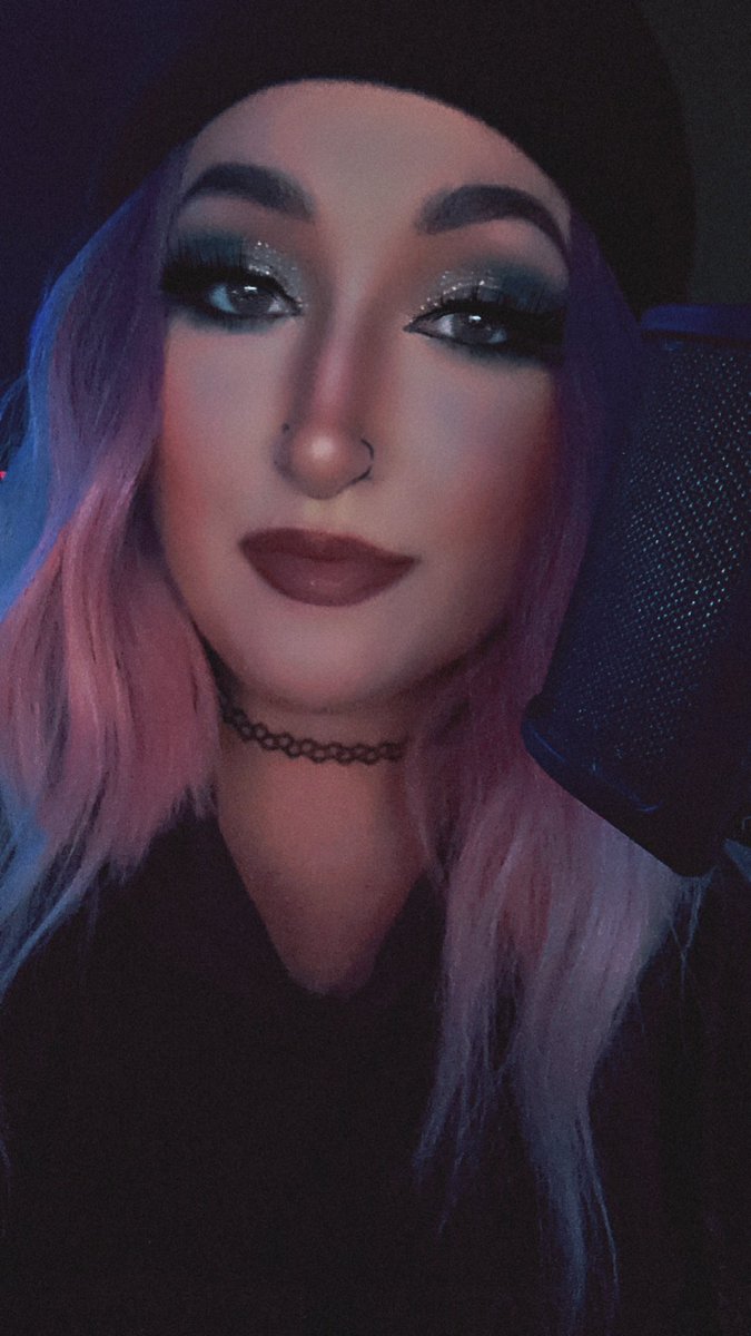 What are your plans for this weekend?
Come chill and chat during this Just Chatting stream!

twitch.tv/meowizza