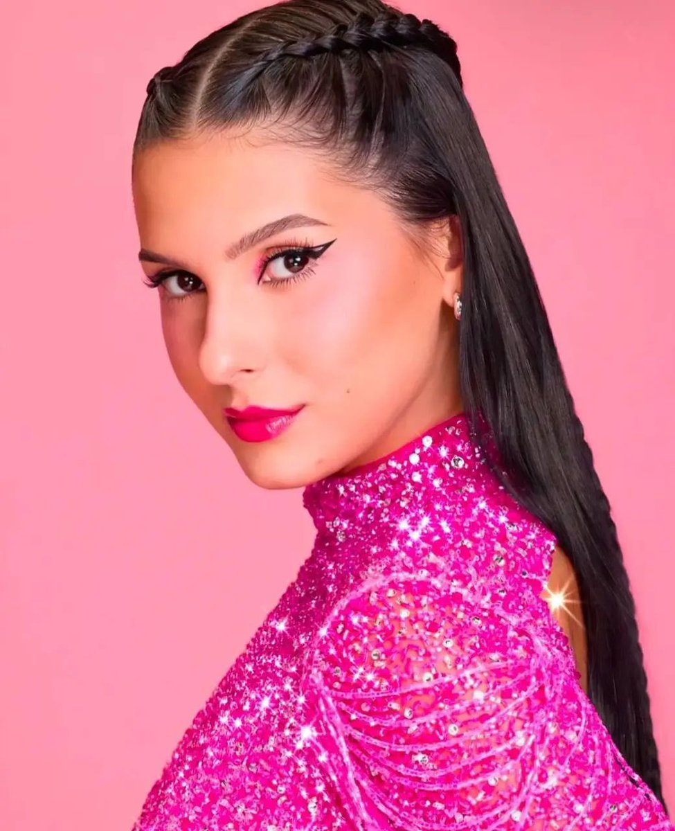 poponze's tweet photo. VEM HIT! Luísa Sonza é o primeiro nome confirmado no álbum pop de Ana Castela. https://t.co/ls9lhgba1Z