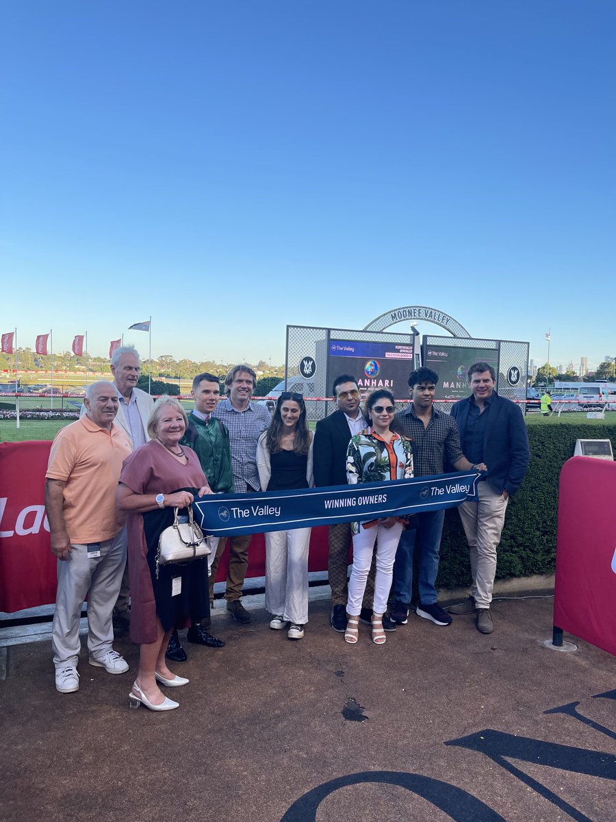 1000giggles's tweet photo. Congrats to all winning #OwnersConnections @TheValley & many thx owners sponsors members patrons @777MJB @charlottegsm10 & #TheValleyTeam @RacingVictoria participants&teams #1000Smiles #OwnersAmbassador #LoveTheValley @ladbrokescomau 🫶🙌🐎🤩🥳 https://t.co/MS2MDeFUWY