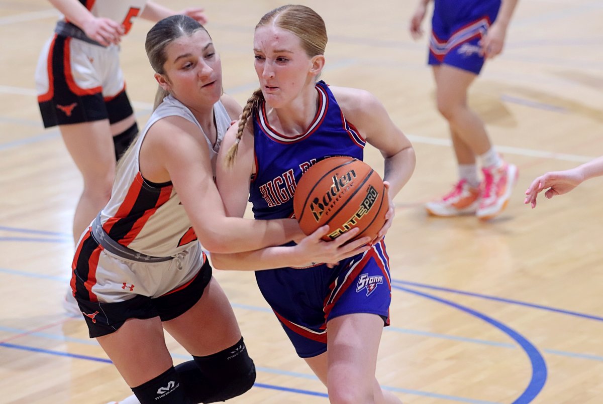 Your girls Crossroads Conference all-tournament team:
Bricelynn Larson, Cross County
Lindee Kelley, Cross County
Eden Peterson, Cross County
Campbell Bohling, BDS
Gabby Theis, Dorchester   

#nebpreps