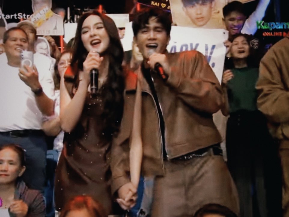 KaiRenTeam's tweet photo. Hello Pebrero! Please be good to my babies! 🧡
#KaiRen
#FebIbigMonth https://t.co/C6j0BnmnOt