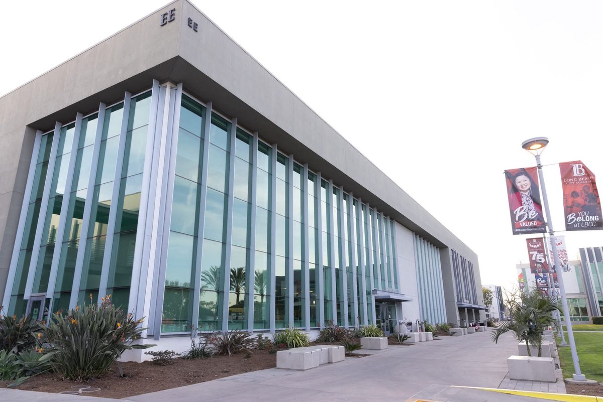 LBCityCollege's tweet image. Can’t track down your class? We’re here to help! 

Read 1st comment to see buildings around our Trades, Technology, and Community Learning Campus

If you need assistance, stop by the Welcome Week “Ask Me” Tables and connect with us!

#LBCC #ClassSchedule #SpringSemester