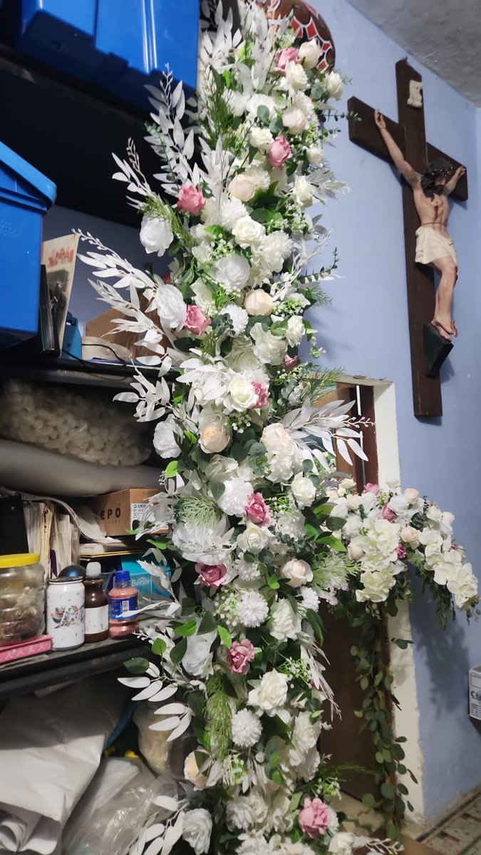 gurudeportes30's tweet photo. Les comparto los arreglos para bodas del negocios de mi hermano el Ing Erwin Castro, Bodas espectaculares en Face, y aqui les dejo su correo art.dec@hotmail.com
El se dedica a decorar y organizar eventos sociales de todo tipo, garantía de 30 años en el ramo siendo en
# 1 
👌🫶👏 https://t.co/EfVVLNgorp