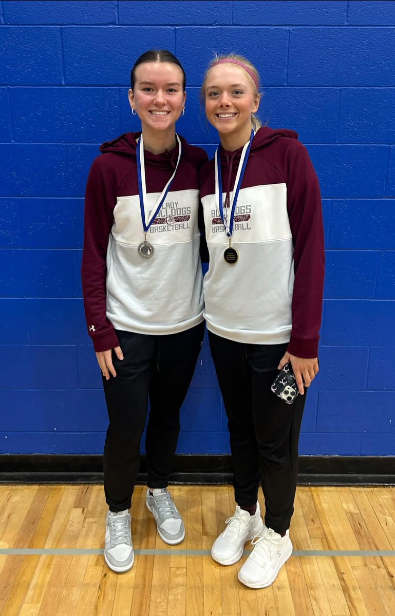 Congratulations to sophomore Rylee Dodson and Senior Akaela Caquelin for making the all tournament team.