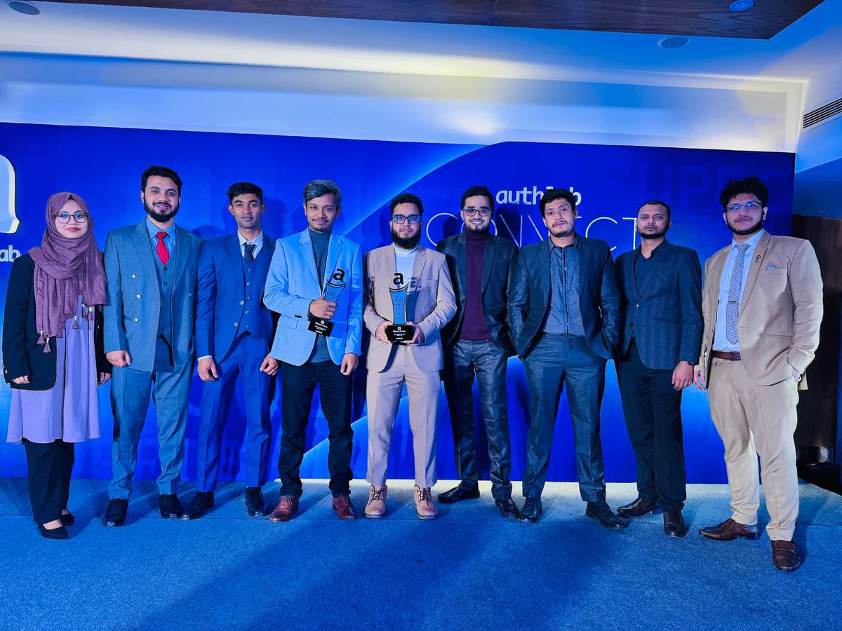 RahulDa6151's tweet photo. Team @Fluent_Forms just ruled the year 2024! Both the Dev &amp; Support team secured the award of "Outstanding Teams of 2024" <3 https://t.co/lj3ZfOGV9J