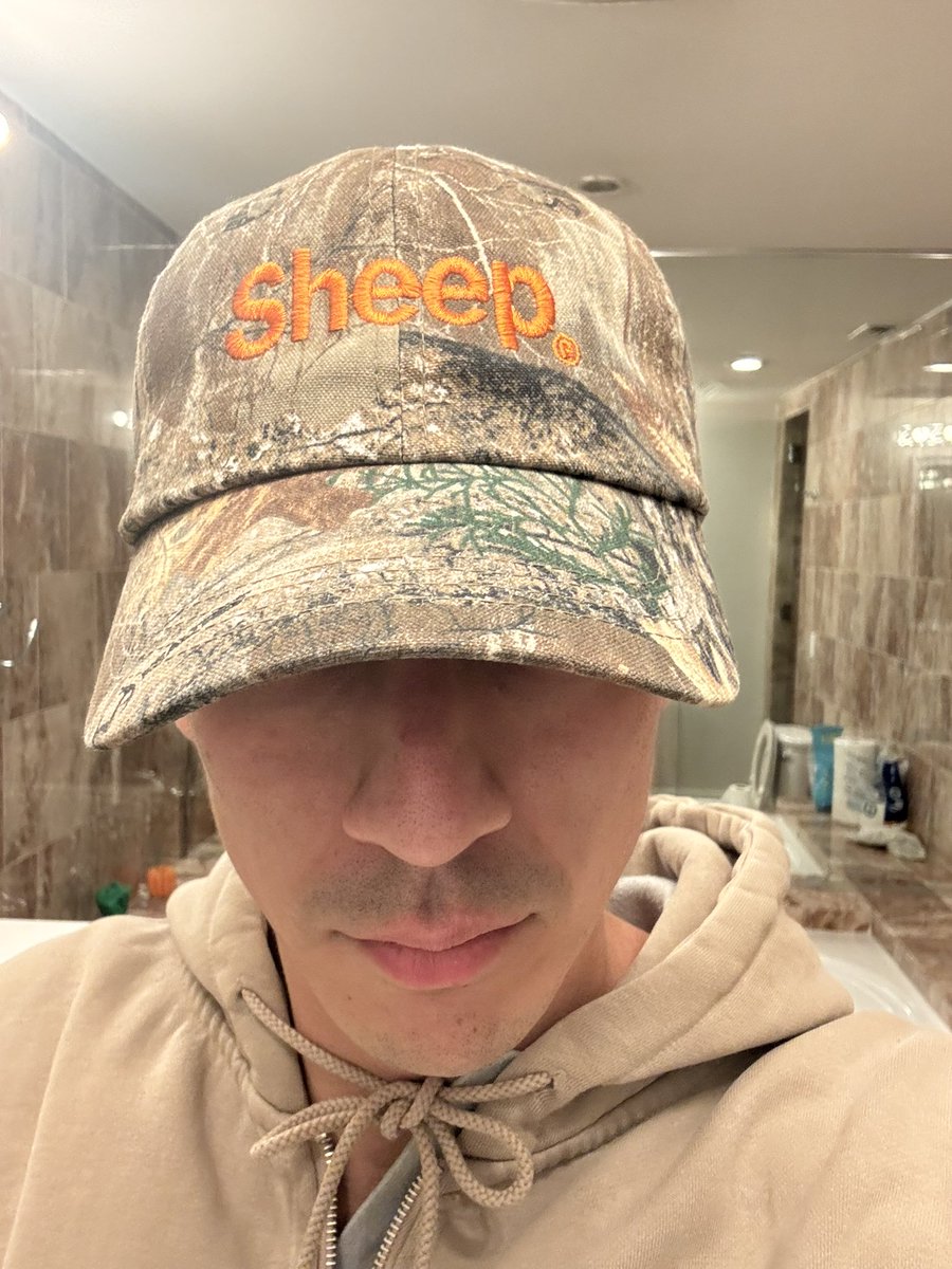 sadboy 🐑 tweet media