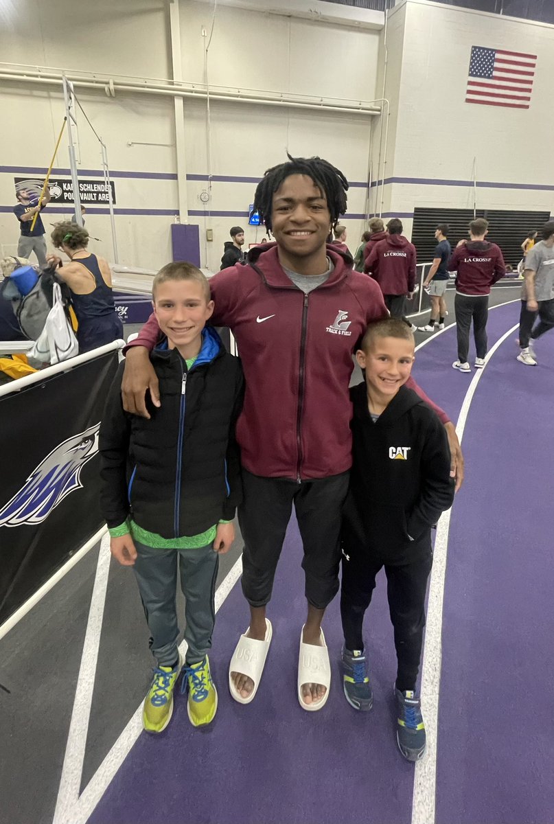 Derek Brown tweet media