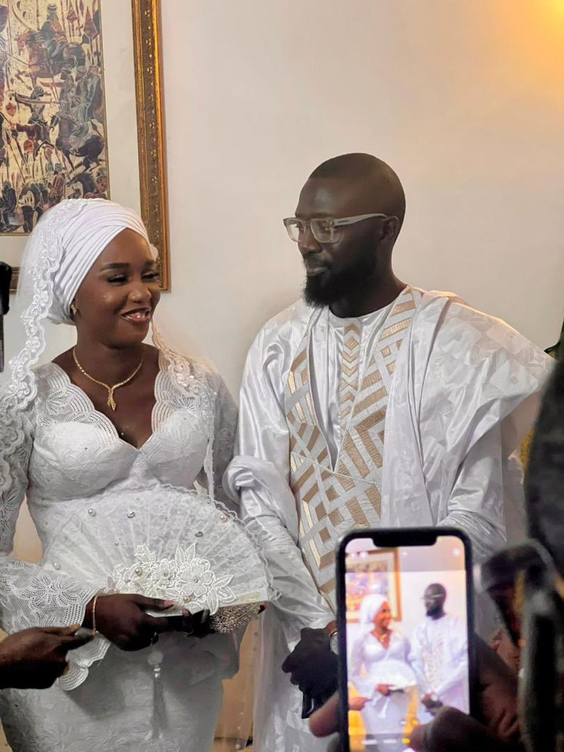 Du coup, démb da ñu jégui tali, jëli sunu jabar.
Alhamdoulilah,
Happily married to my everything ❤️ <a href="/ware_ndoye/">Waré 🇸🇳⭐️</a> 

Bu léen ñu fatté ci Nianes 🙏🏾

#WeddingDay ❤️