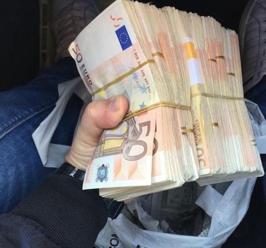 RosemarCEO's tweet photo. Every day is a happy day of congratulations to my friend thanks for trusting me in me🥳🥳🥰 is free send me a message let me teach you how to make everyday money and weekly money  Write me now🥰 https://t.co/XTwdZwaj05