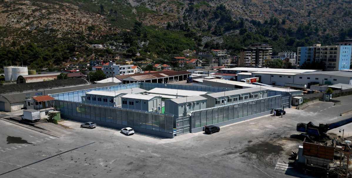 İtalya'da Mahkeme, Arnavutluk’a Hızlı Sınır Dışı Kararını Reddetti: Meloni Hükümeti Göç Politikalarında Kriz Yaşıyor

avrupadagundem.blogspot.com/2025/01/italya…