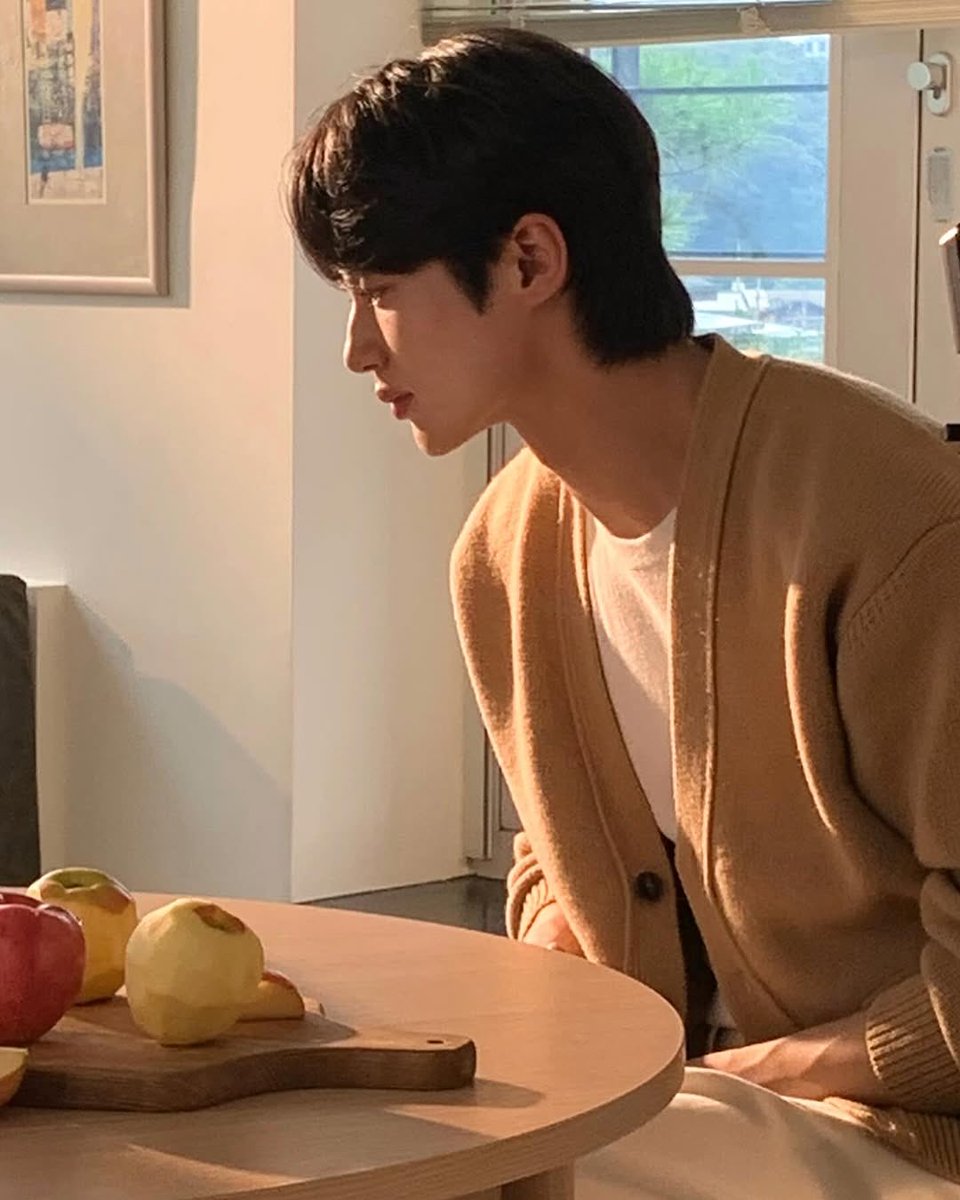 뭐지 2월이네 🙂

#변우석 #ByeonWooSeok #ビョンウソク #邊佑錫 #บยอนวูซอก