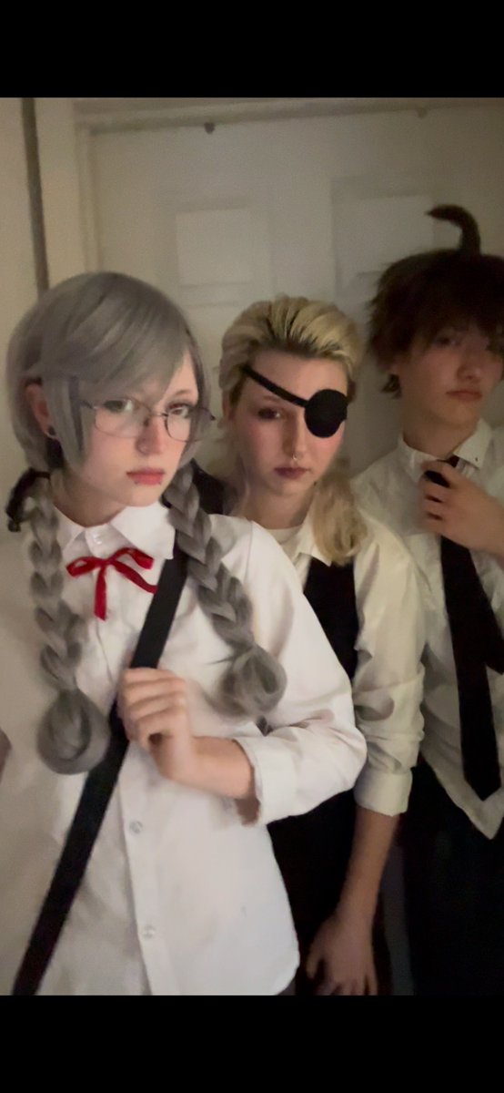 ghostlyvirtual's tweet image. back again to post danganronpa cosplays… again .. sigh #dr #drtwt #danganronpatwt